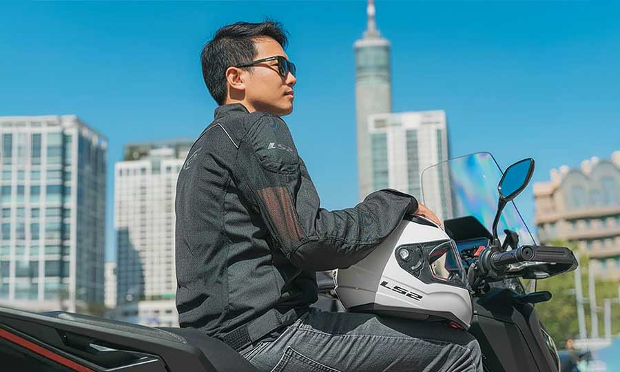 Chạy phố City - Đồ bảo hộ đi xe máy hằng ngày