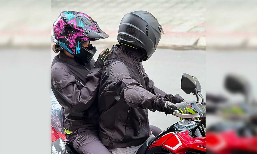 Chạy đường trường - Đồ bảo hộ mô tô, xe máy đi Tour