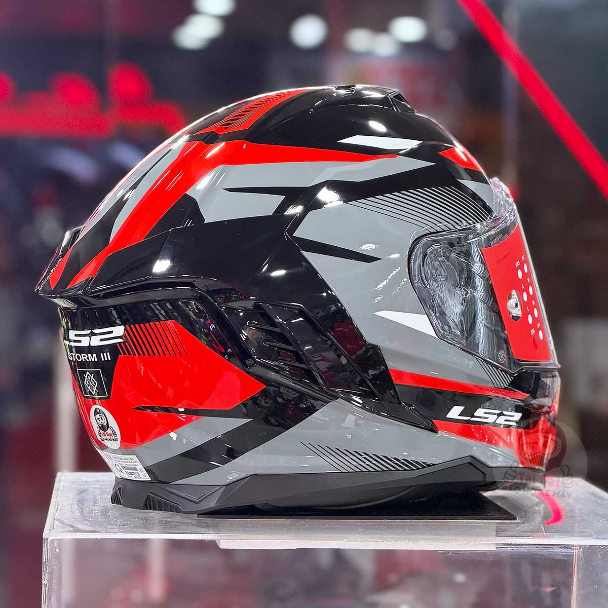 LS2 FF818 Storm III Komai Đen