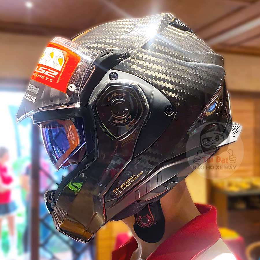 LS2 Advant X FF901 Carbon Helmet