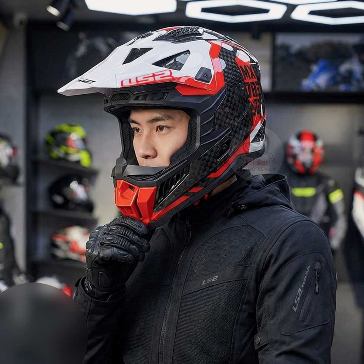 LS2 Mx703 Carbon Victory Trắng Đỏ