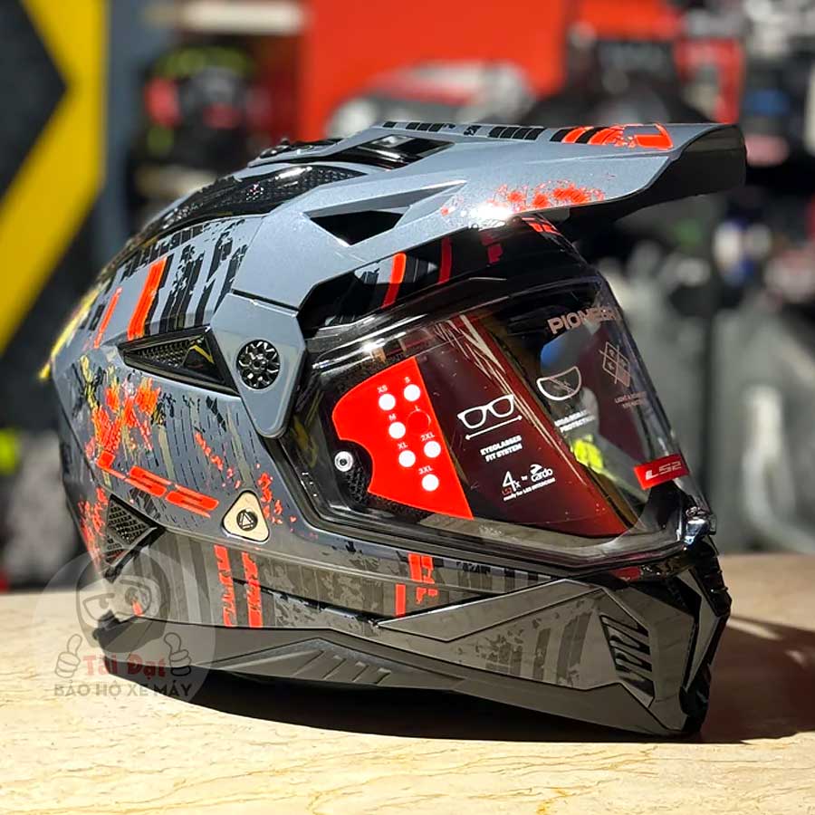 LS2 MX702 Pioneer II Crazy Black Red Helmet