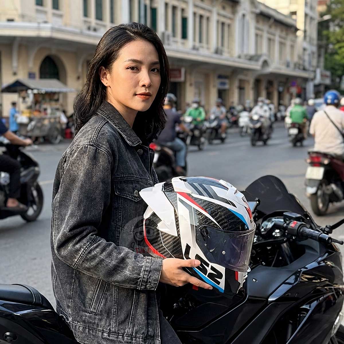 LS2 FF800 Storm EVO Racer