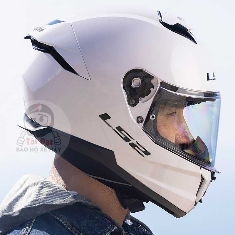 LS2 FF808 Stream II Gloss White Helmet