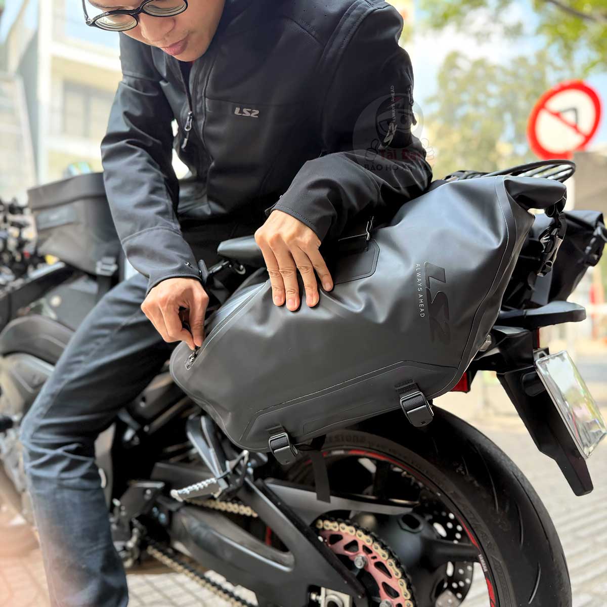 Túi Hông Xe LS2 Move Ahead