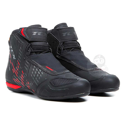 Giày TCX 9511W chống nước