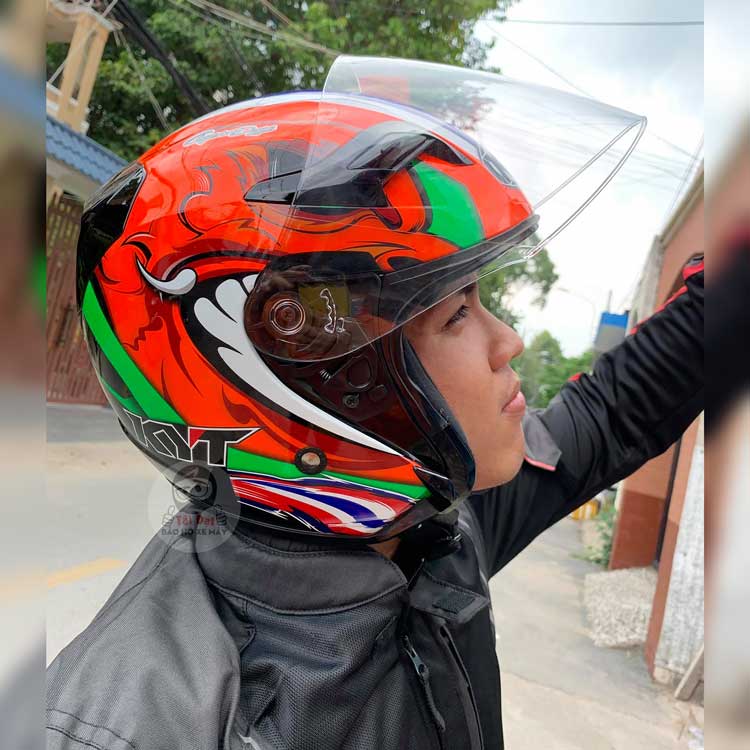 KYT Venom THITIPONG MOTO2