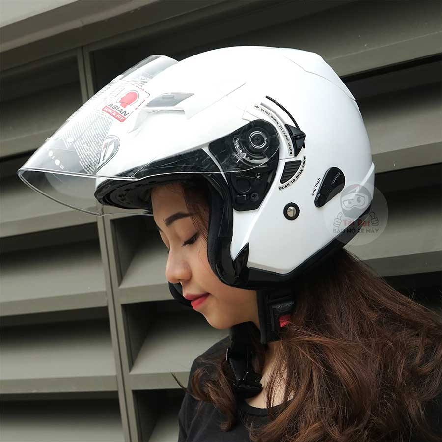 KYT Venom Pearl White