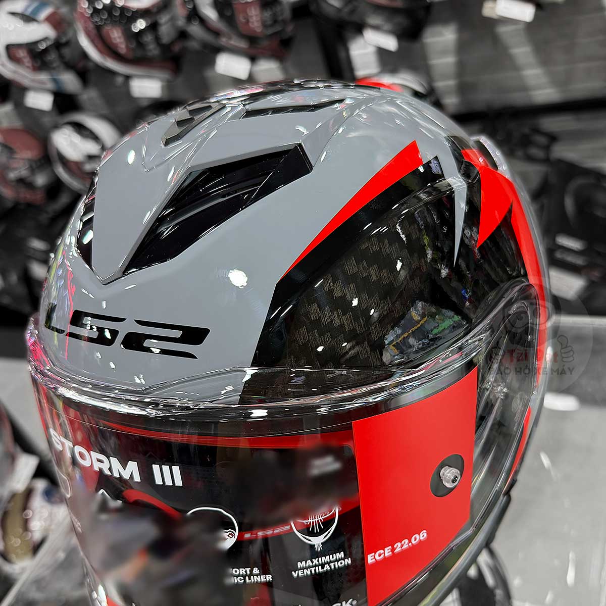 LS2 FF818 Storm III Dynamo Xám Đỏ