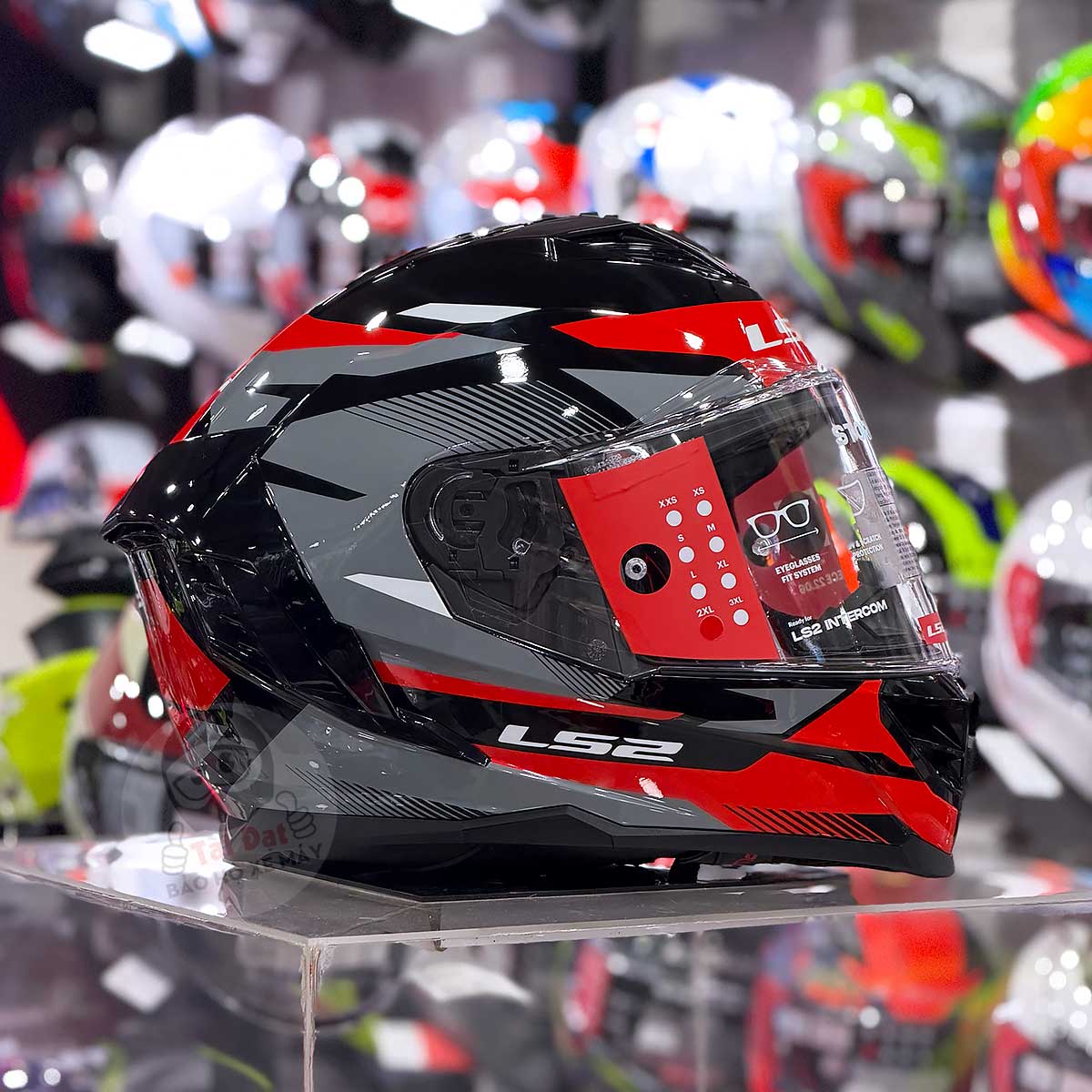 LS2 FF818 Storm III Komai Đen