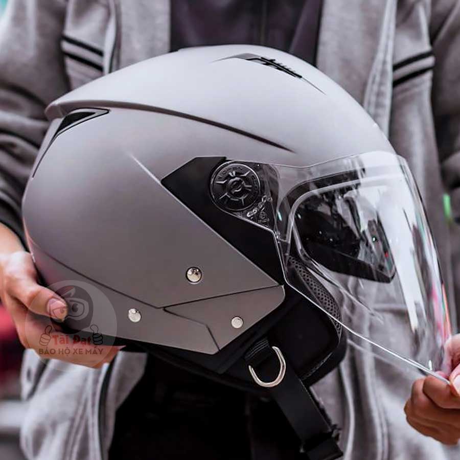 Zeus 205 Matte Grey Helmet