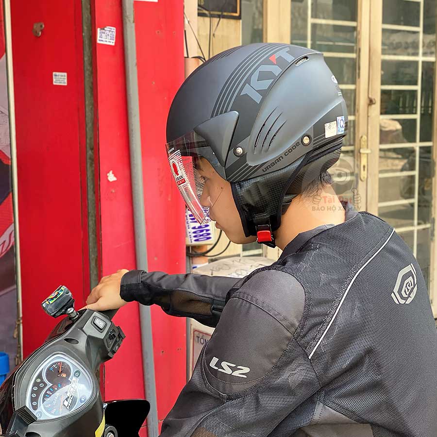 KYT Cougar Đen xám