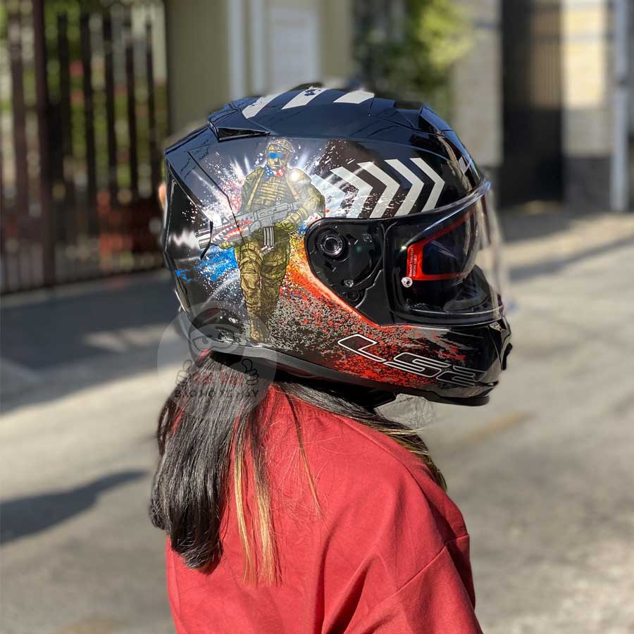 LS2 FF800 Storm Commando