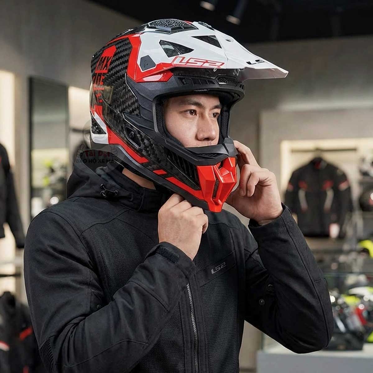 LS2 Mx703 Carbon Victory Trắng Đỏ