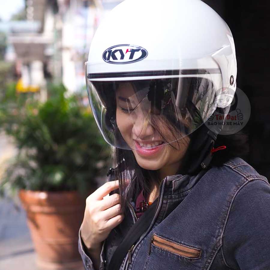 KYT Cougar Trắng bóng