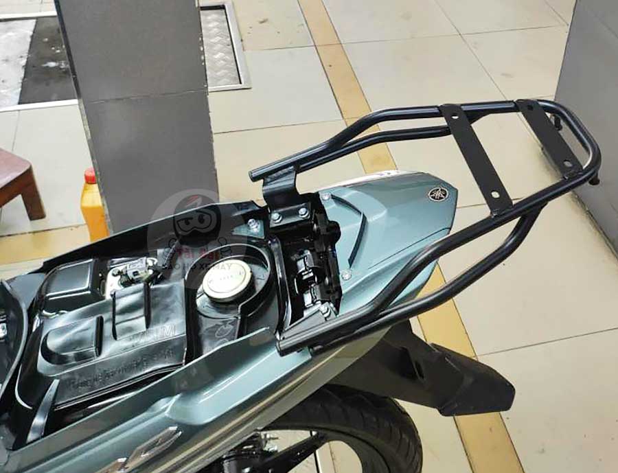 Baga R92 xe Yamaha Sirius RC - Khung sắt baga sau xe